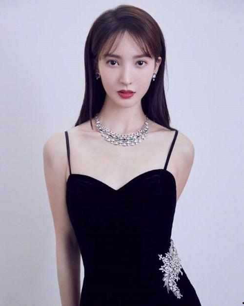娱乐圈爆料配图网红女星,揭秘幕后真相  第3张 娱乐圈爆料配图网红女星,揭秘幕后真相  第3张