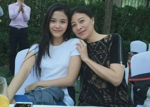 岳红女儿最新爆料,揭秘母亲鲜为人知的往事  第2张 岳红女儿最新爆料,揭秘母亲鲜为人知的往事  第2张