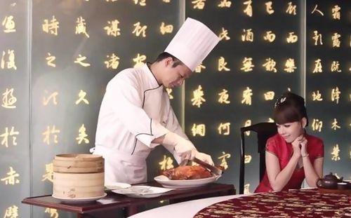 仙洋被爆料求婚视频播放,浪漫瞬间引网友热议  第3张 仙洋被爆料求婚视频播放,浪漫瞬间引网友热议  第3张